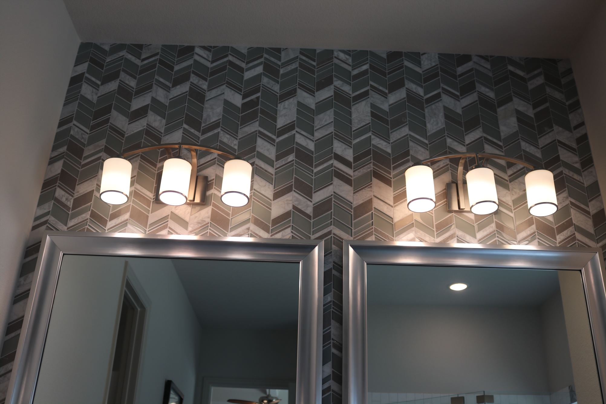 3 light brushed nickel vanity light mirror