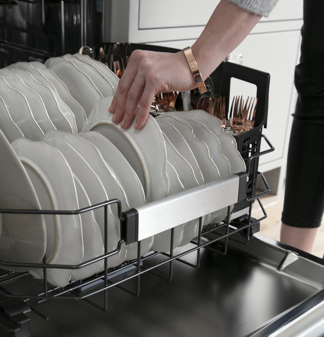 Café Smart Stainless Steel Interior Dishwasher with Sanitize and Ultra Wash & Dual Convection Ultra Dry [LOCAL PICKUP ONLY]
